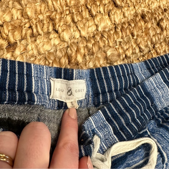 LOU & GREY nautical striped women’s short - Picture 3 of 14